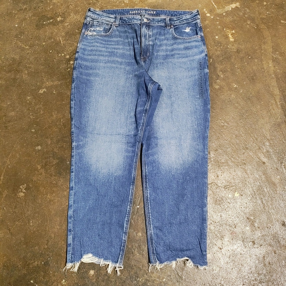 American Eagle Mom Jeans Womens 18 Short Strigid High Rise Frayed Hem Relaxed